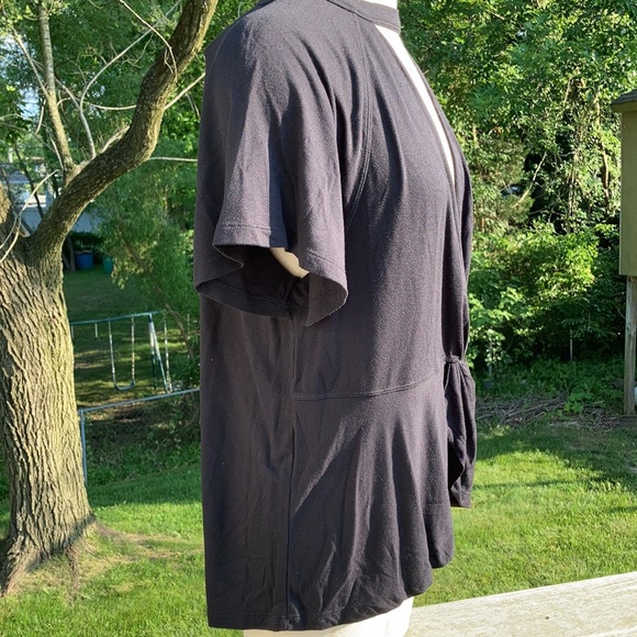 ⚜️Free People Black Short Sleeve Choker Neck Blouse! - Picture 4 of 8